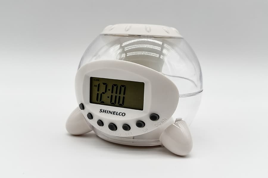 4 Digitaluhren Shinelco